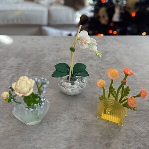 Miniverse (already made flower bundle)